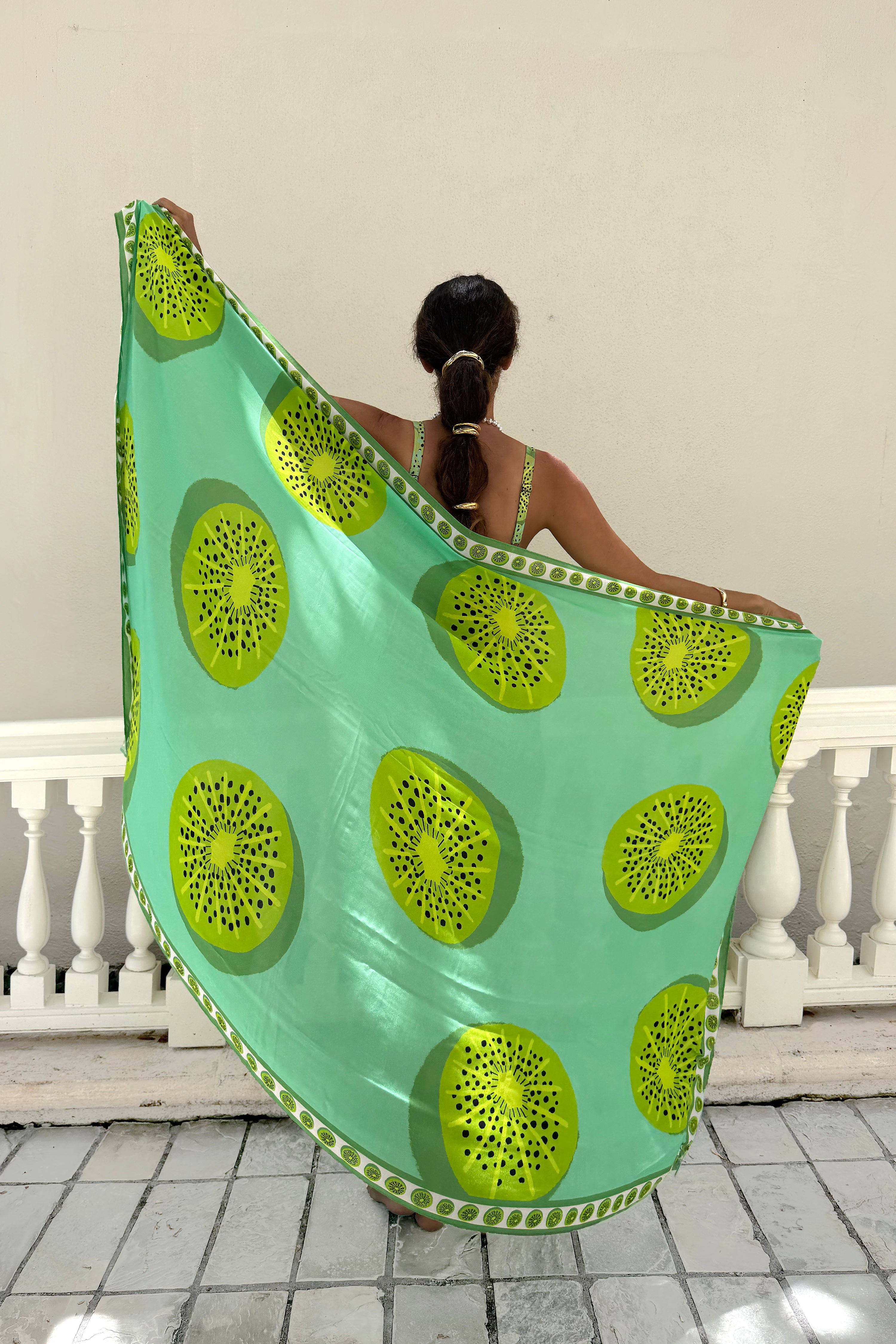Kiwi Pareo