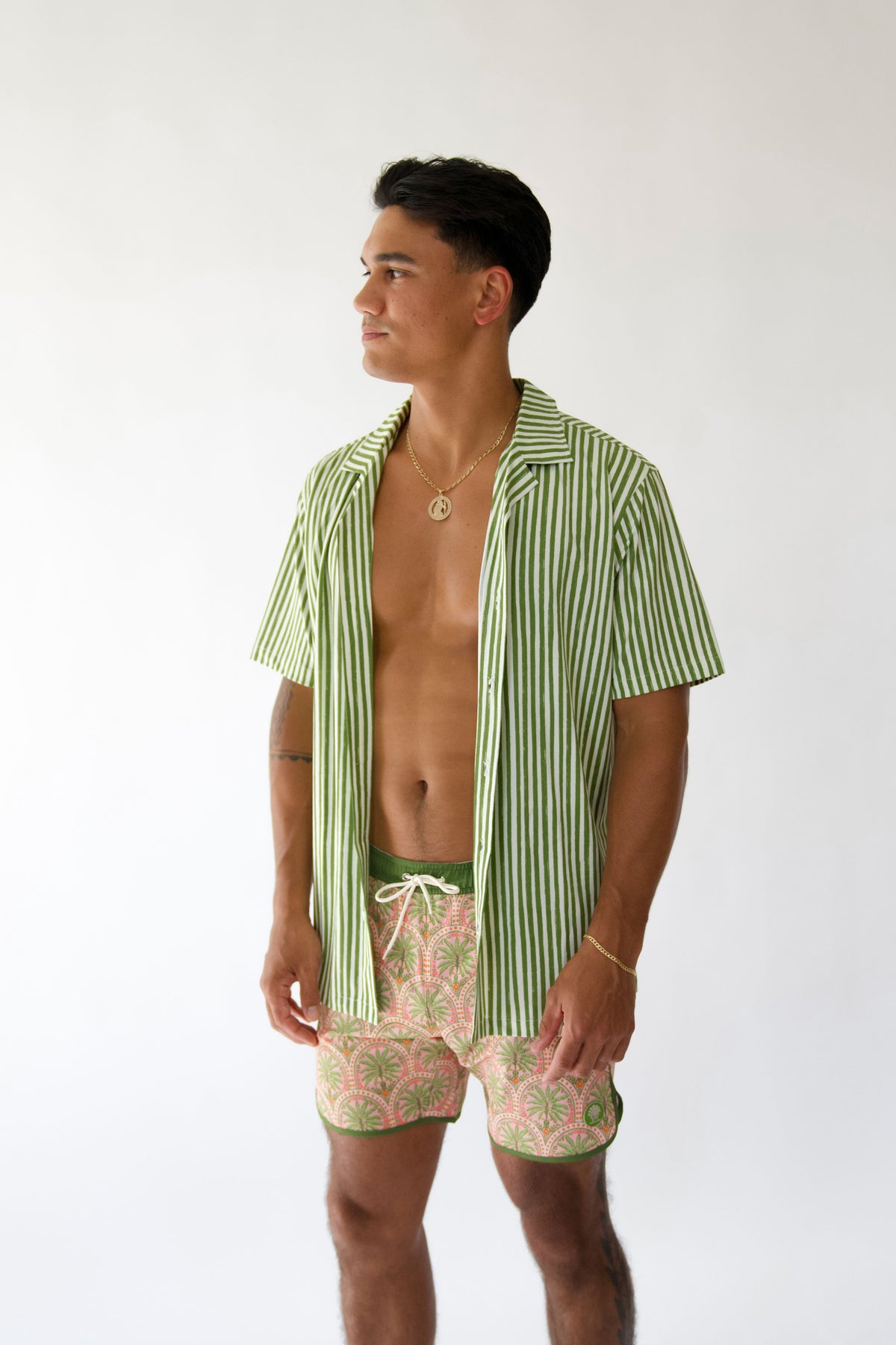 Oliva Button Up